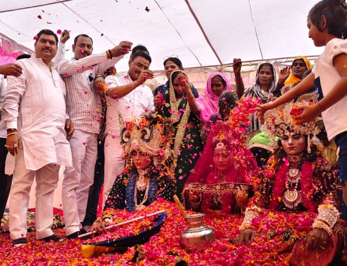 होली के रंगों में एकता और भाईचारे का संदेश : रीना चौधरी