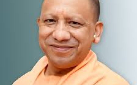 सही और संतुलित जानकारी देना ही पत्रकारिता का मूल उद्देश्य होना चाहिए: योगी