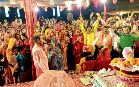 माखन चोरी लीला व रास कथा से भक्त हुए भावविभोर