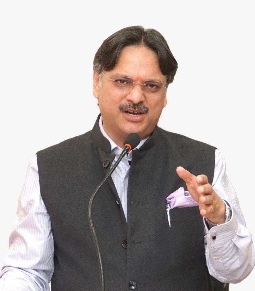 अधिवक्ताओं को 5 लाख का कैशलेस बीमा, डॉ. राजेश्वर ने सीएम का जताया आभा